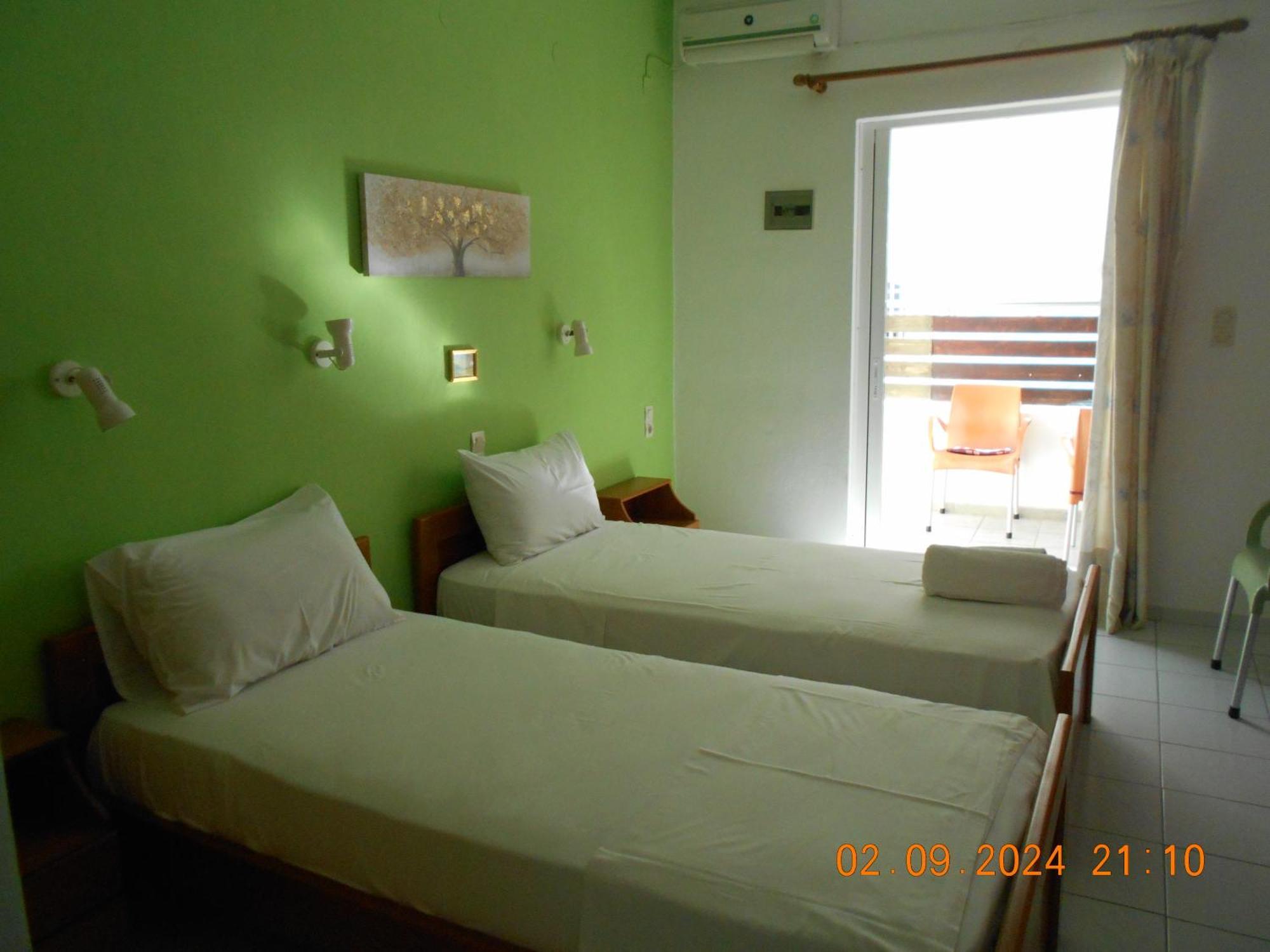 Apartment Garifalia *